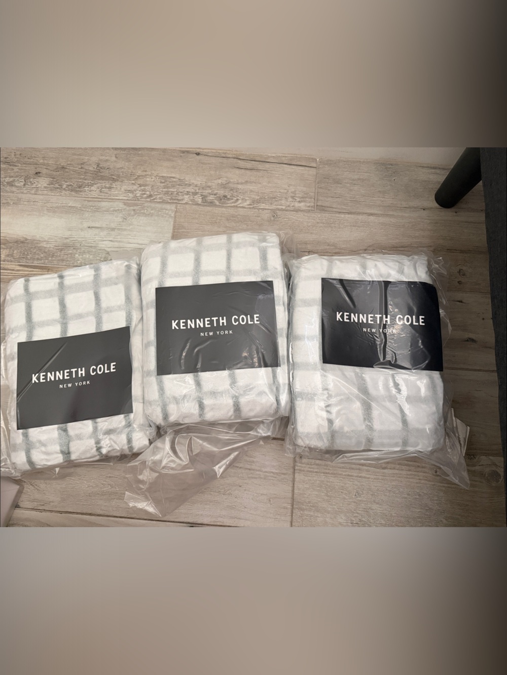Kenneth Cole White and Gray Windowpane Plush Throw Blanket